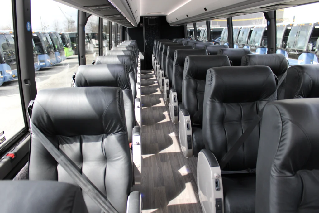 33 Pax Exec(9)